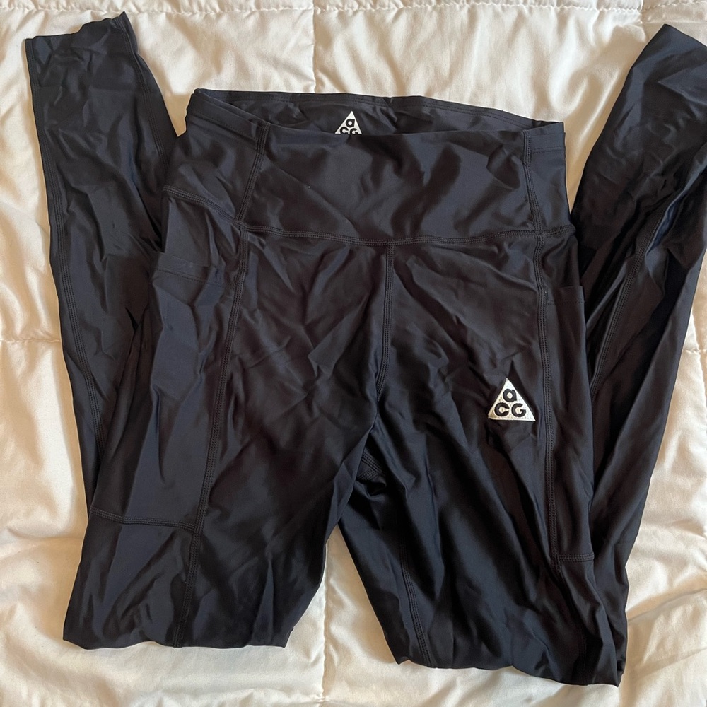 black nike leggings